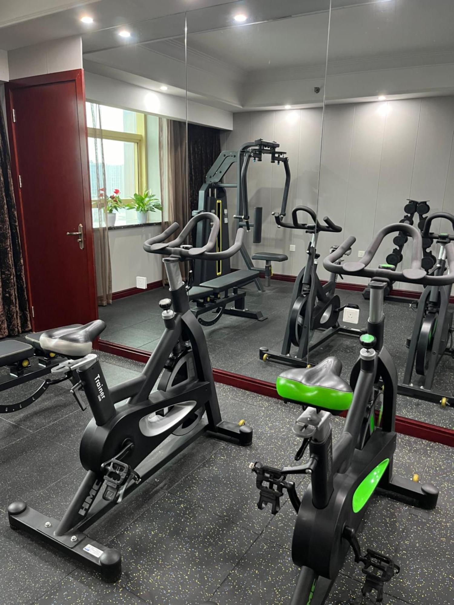 Days Hotel & Suites China Town---Five Minutes To Reach Changsha Station, The Metro Line 2 & Line 6 Are Nearby,Free Gym & Laundromat,Chinese And Western Buffet Breakfast Is Offered On The 31St Floor ภายนอก รูปภาพ